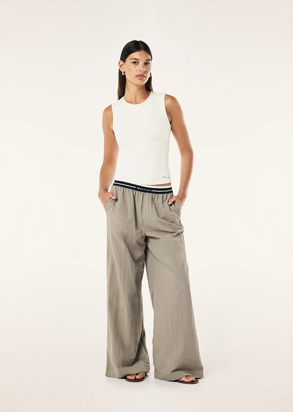 AVANT PANT IN MOON GREY
