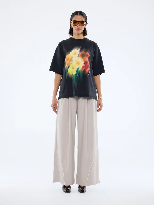 BLURRED SUNFLOWERS TEE