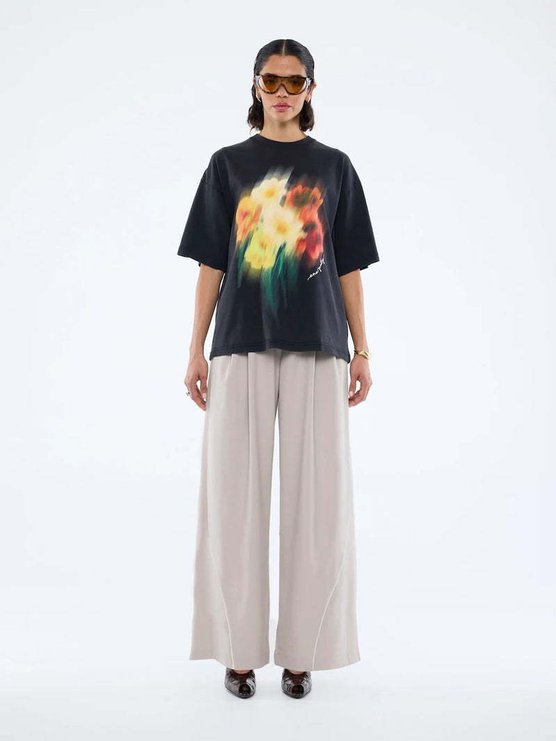 BLURRED SUNFLOWERS TEE