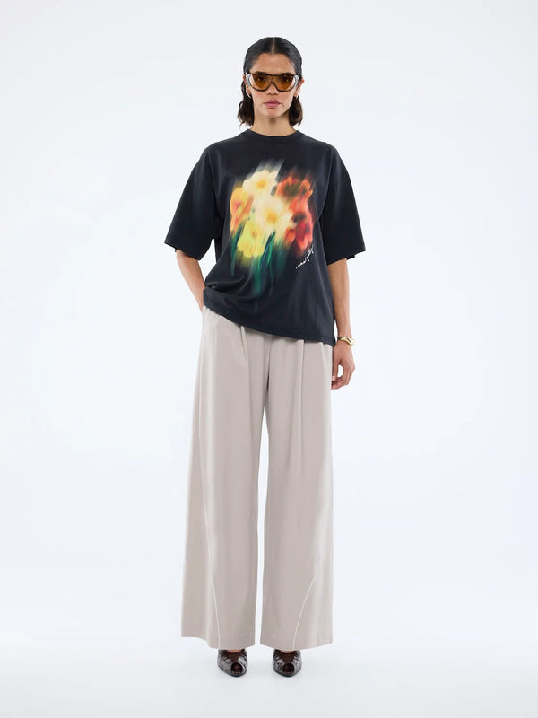 BLURRED SUNFLOWERS TEE
