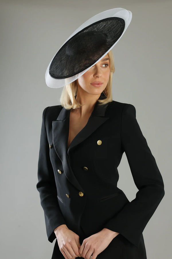 Viviana Plate Fascinator in Black