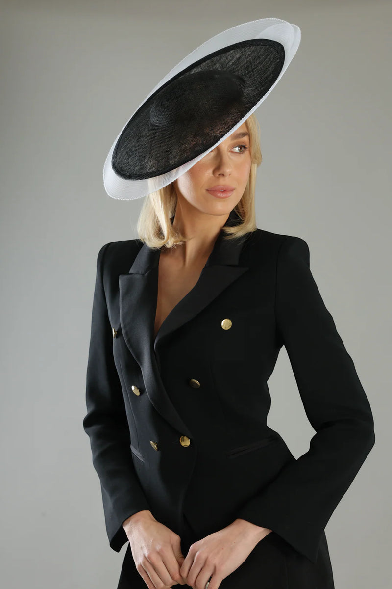 Viviana Plate Fascinator in Black