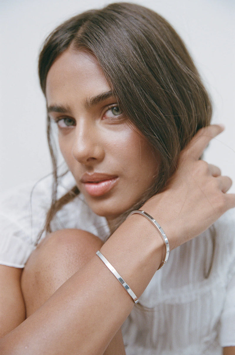 DYLAN BANGLE SILVER - CELESTIAL CLEAR