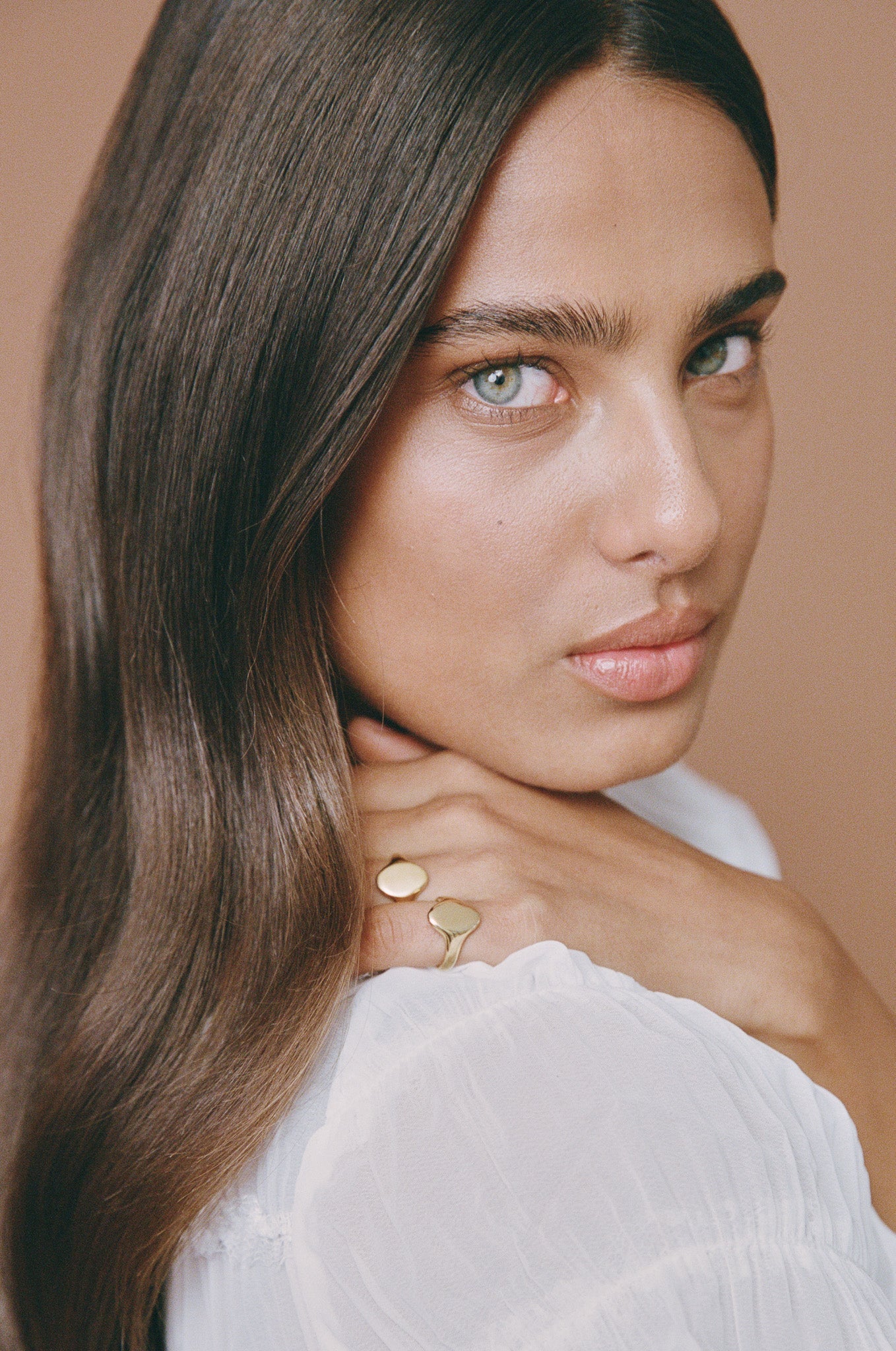 Decoding The Itch: What Your Pinky Finger Is Really Trying To Tell You - z6dmltq