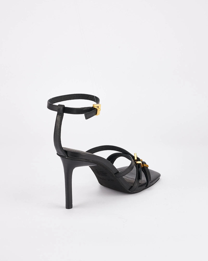 BOUCLE HEEL BLACK