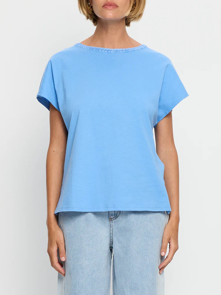 THEA TEE - SKY BLUE