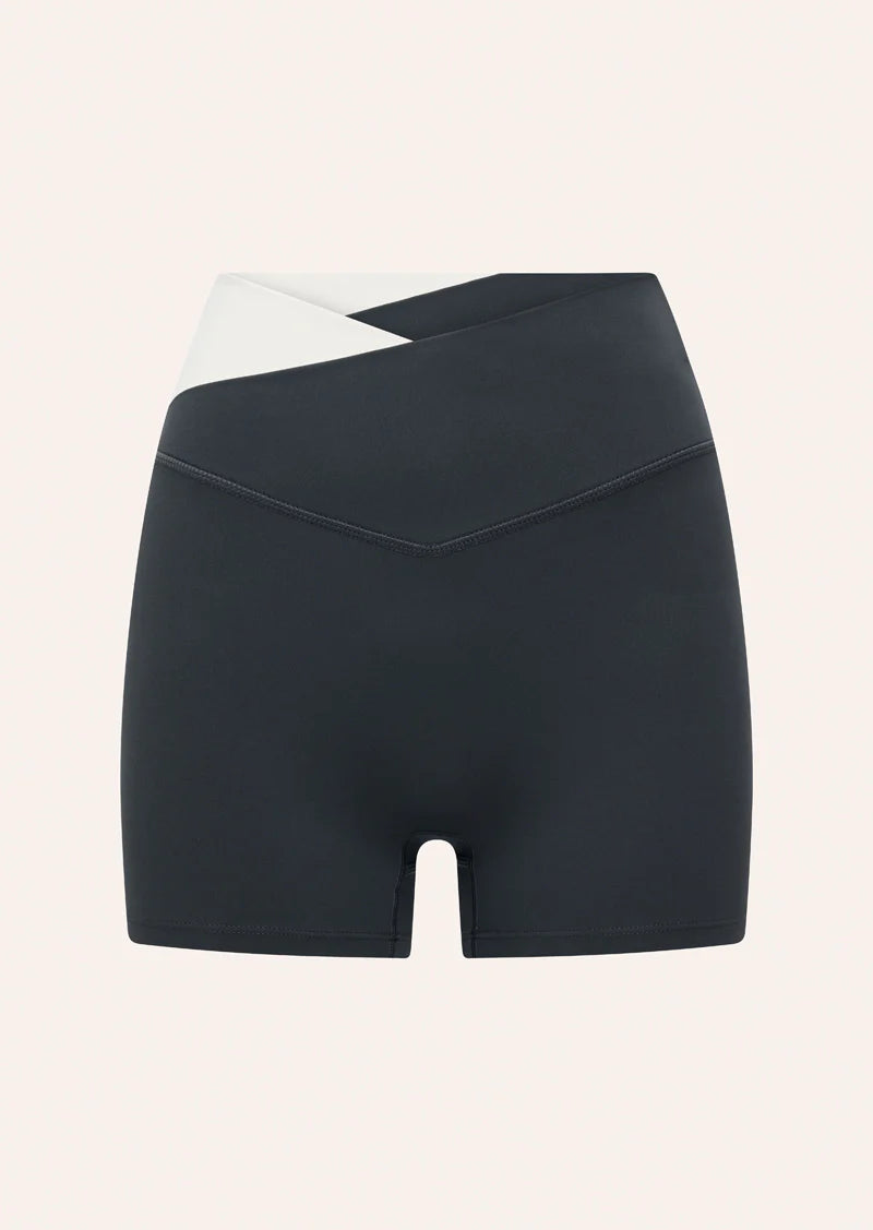 WANDER 3" BIKE SHORT IN ASPHALT